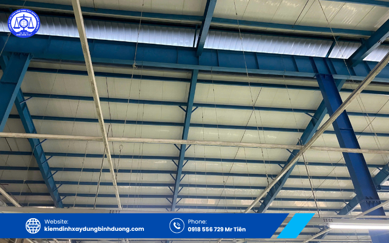 Kiểm tra kết cấu mái nhà xưởng trước khi lắp solar