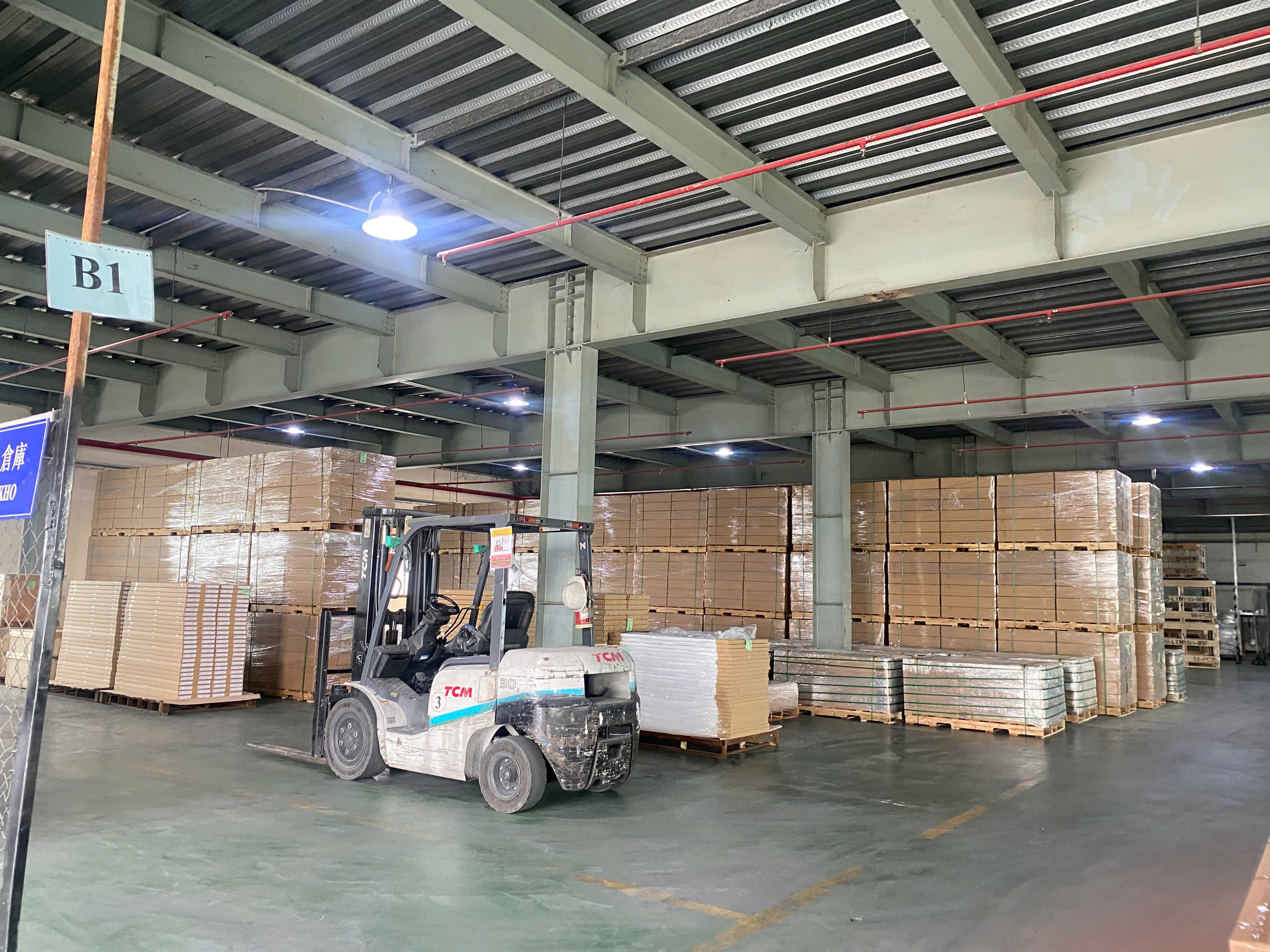 Thực hiện khảo sát hiện trạng của nhà xưởng